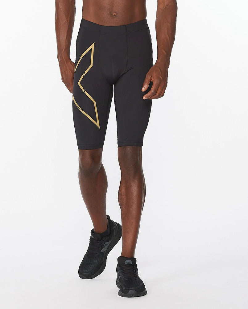 2XU Men's Light Speed Compression Shorts - Black/Gold Reflective