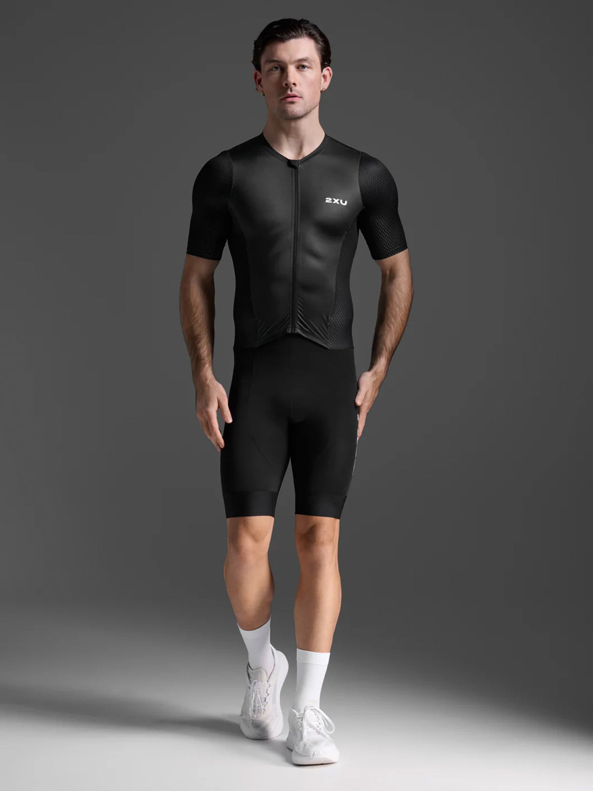 2XU Aero Hex Sleeved トライスーツ　M 2XU Men's Aero Hex Sleeved Trisuit - Black/White – Key Power