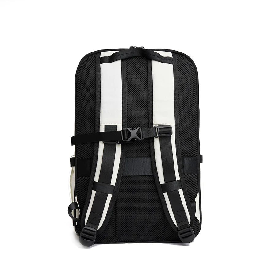 VOORAY 2nd Avenue Backpack - Coconut