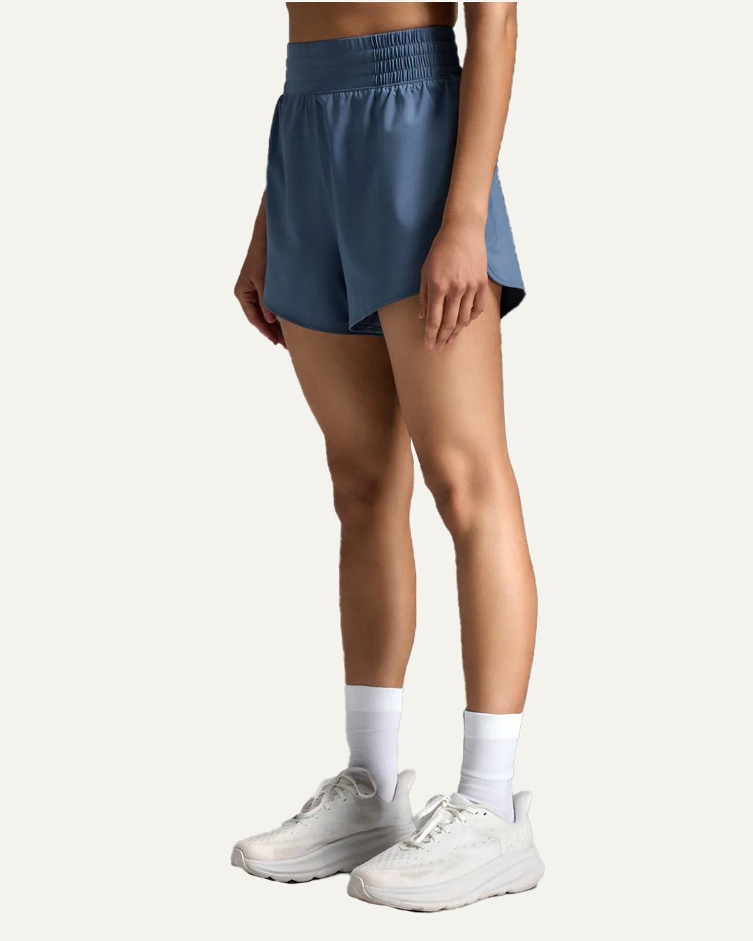 2XU Women's Aero Hi-Rise 4 Inch Shorts - Indigo/Indigo Reflective