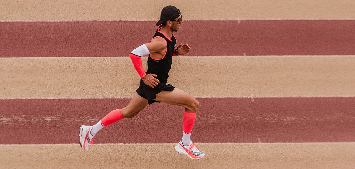 Compressport Unisex's ArmForce Ultralight - White/Fluo Red