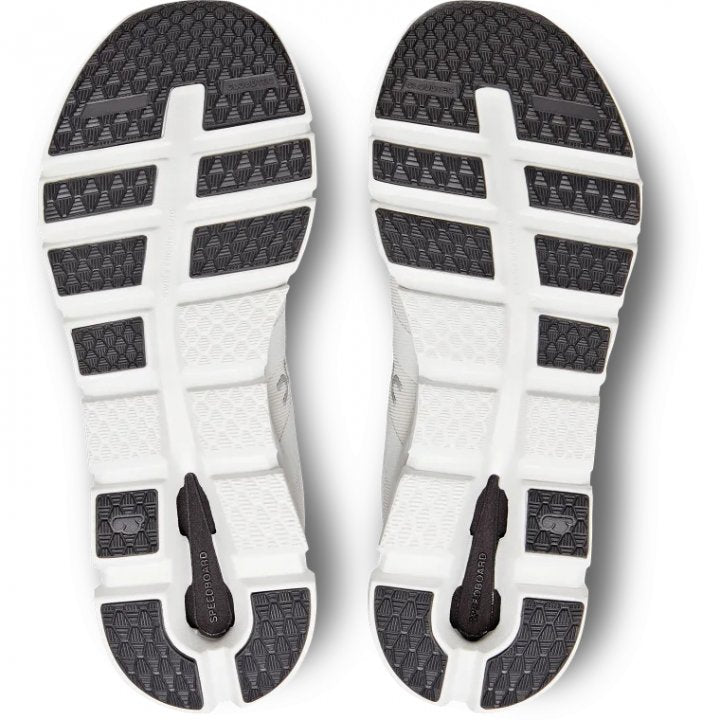 ON Men's CloudRunner Wide - Undyed-White/Flame