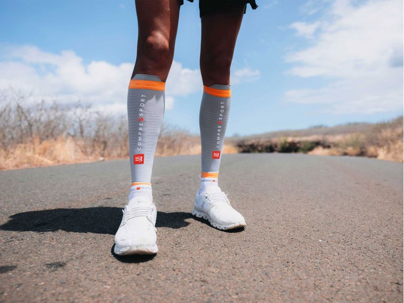 Compressport Unisex's R2 3.0 Calf Sleeve - Alloy/Blazing Orange