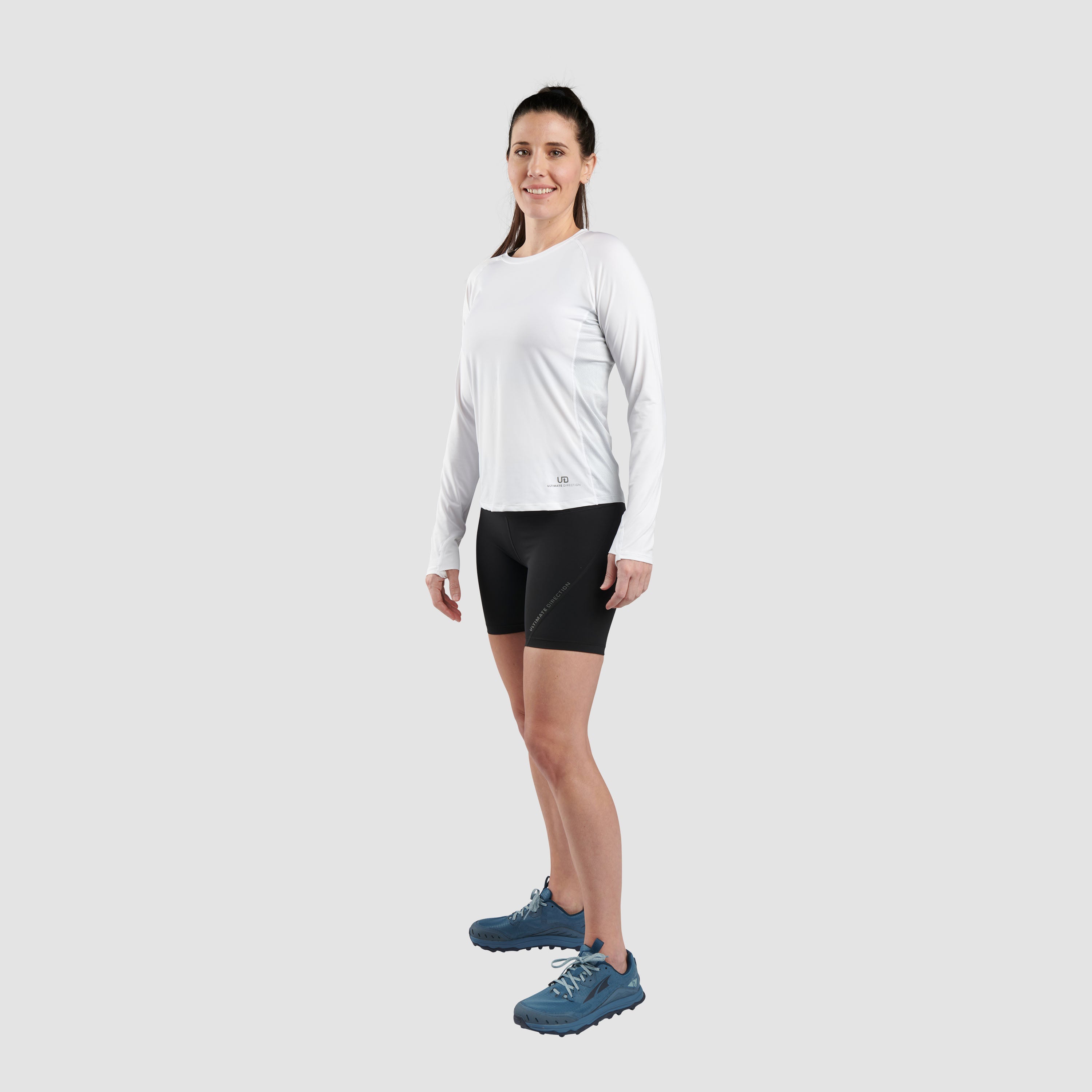 Ultimate Direction Women's Race Velum Short 6"- Onyx