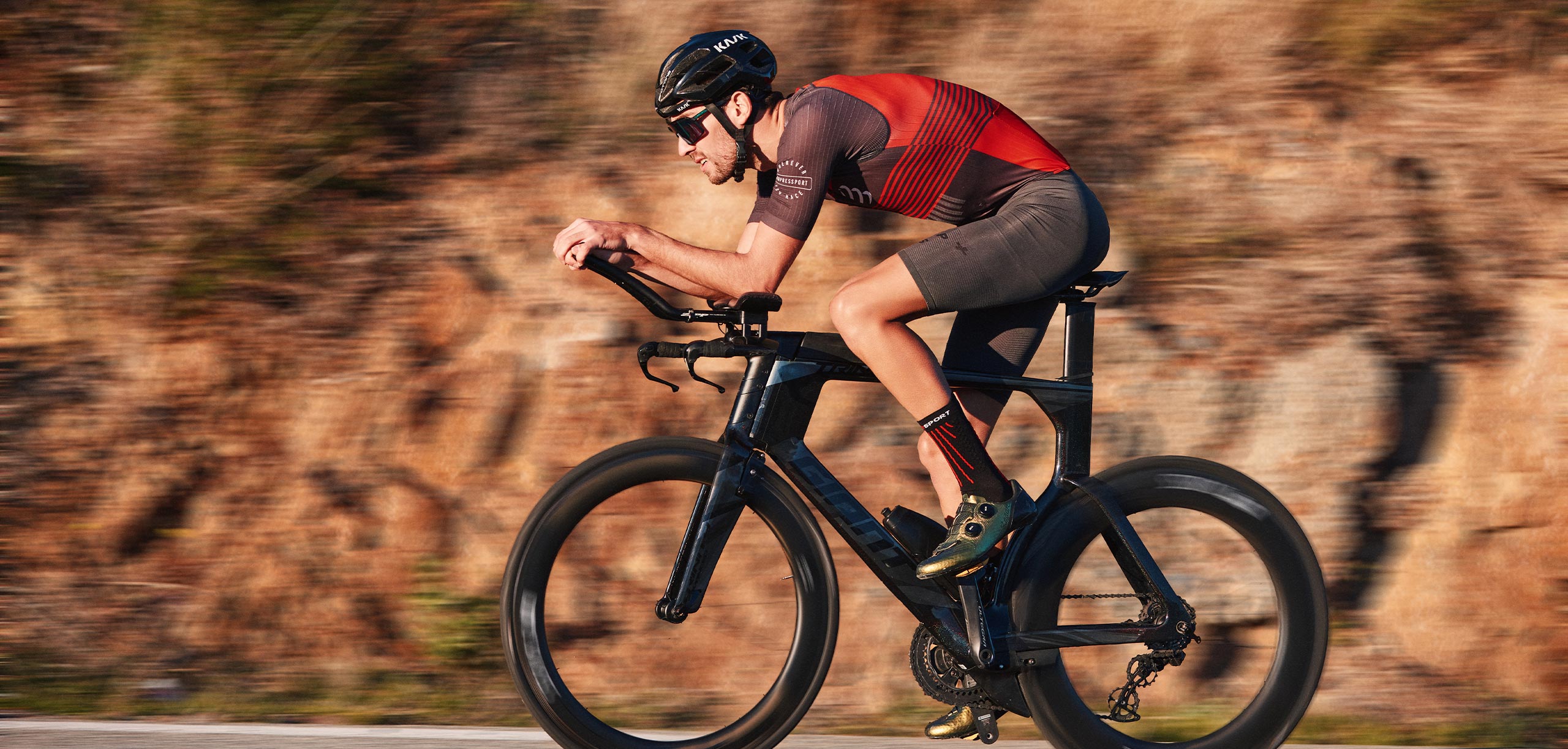 Compressport Men's Aero SS Trisuit - Black/Red