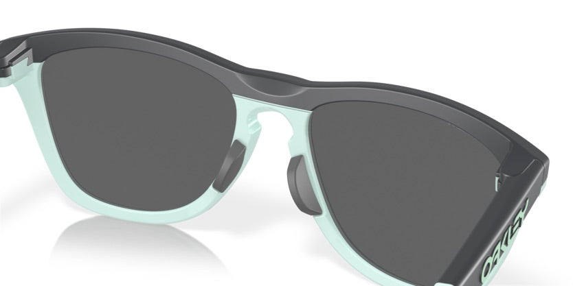 Oakley Frogskins Range A Matte Carbon/Blue Milksh w/Prizm