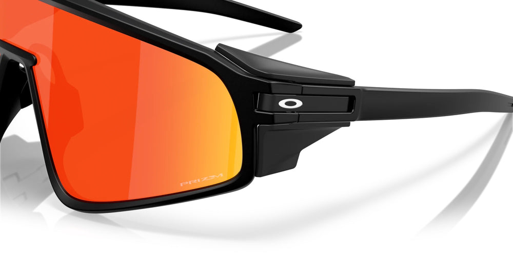 Oakley Latch Panel Matte Black - Prizm Ruby