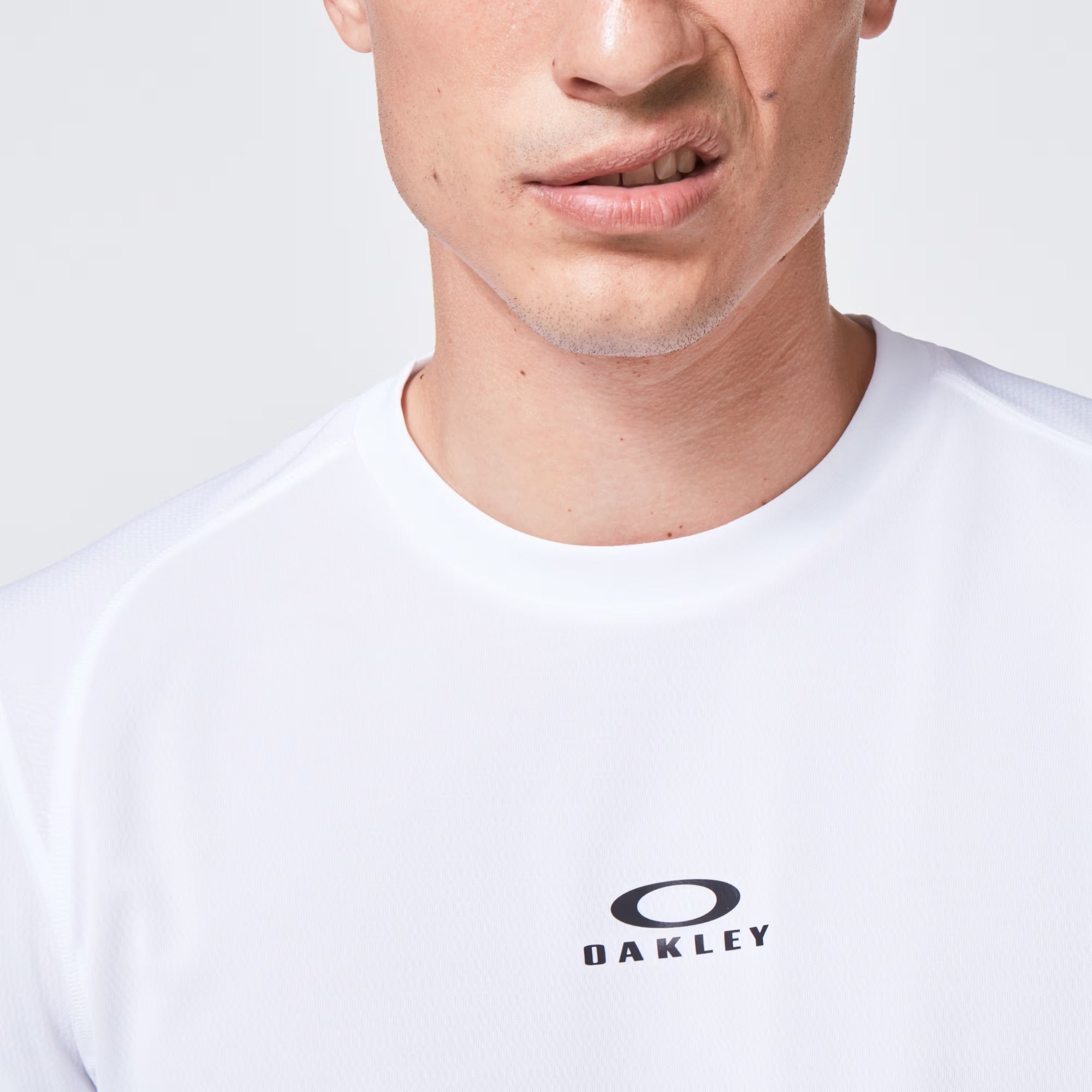 Oakley Foundational Training Short Sleeve Tee - White