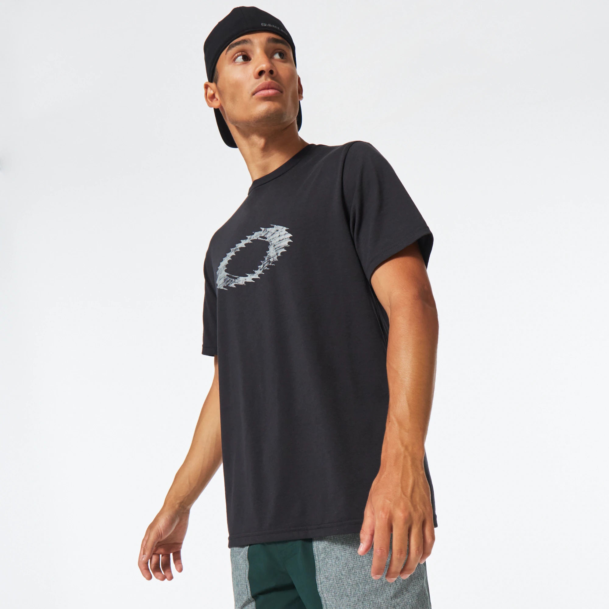 Oakley Men's Blurred Static Icon Tee - Blackout