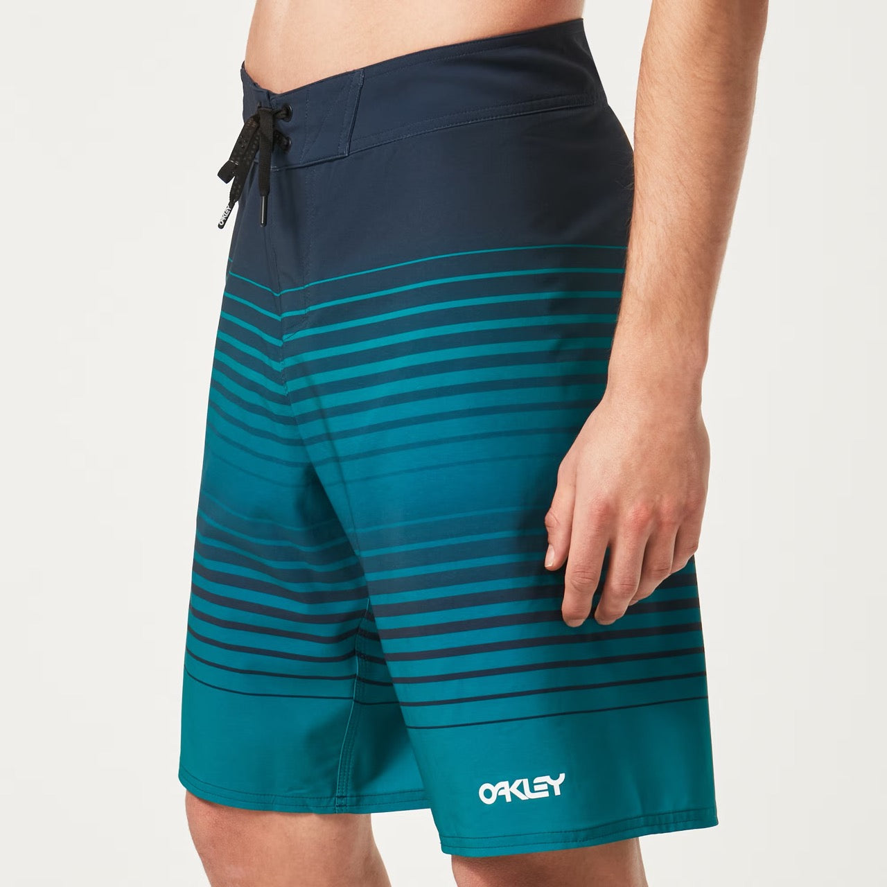 Oakley Fade Out 21 Rc Boardshort - Green/Fathom Stripes
