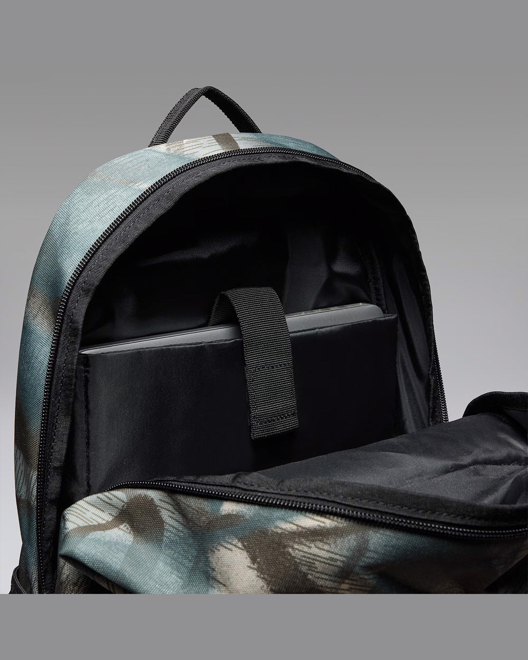Oakley Freshman Skate Backpack - Graffiti Camo Green