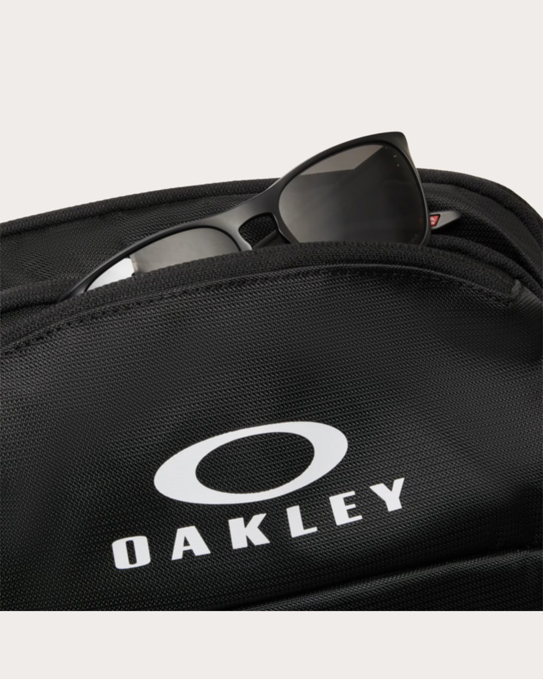 Oakley Essential Day Pack M 9.0 - Blackout