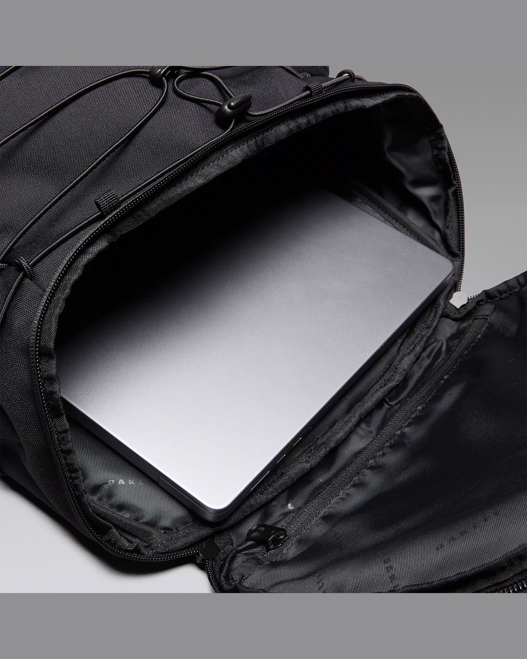 Oakley Enduro Backpack 30L - Pitch Black
