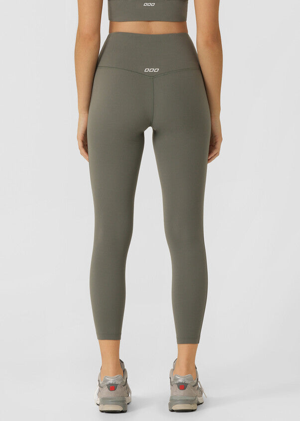 Lorna Jane Lotus No Chafe Phone Pocket Ankle Biter Leggings - Agave Green