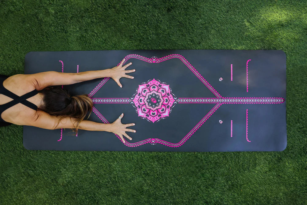 Liforme Blossoming Lotus Yoga Mat - Grey