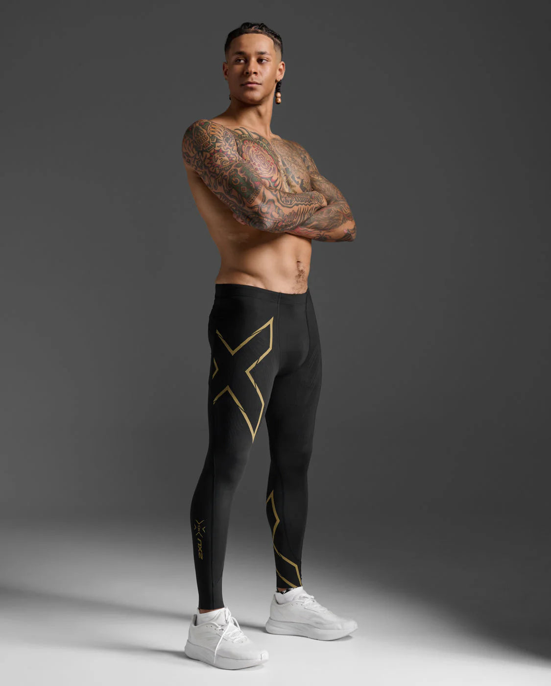 2XU Men's Light Speed Compression Tights - Black/Gold Reflective