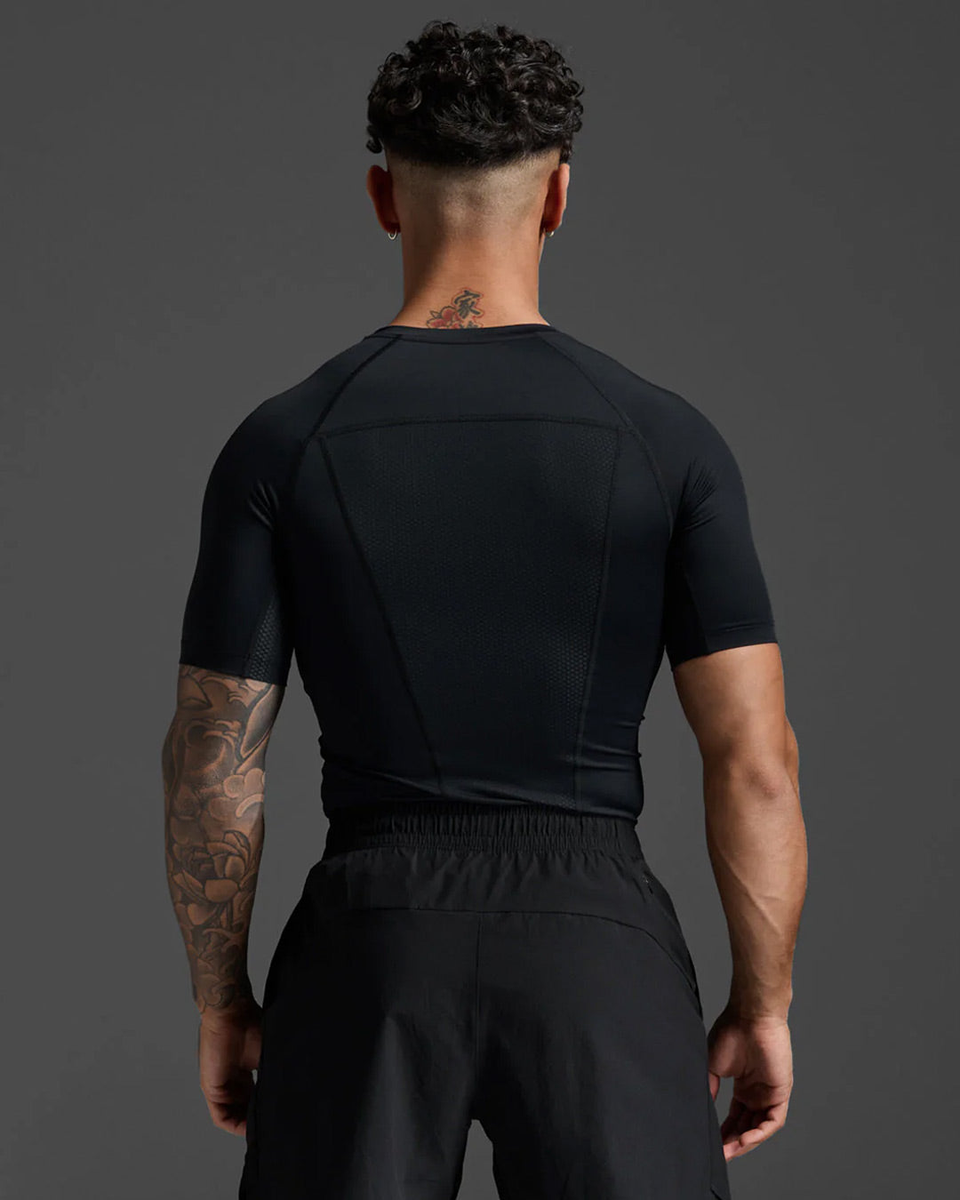 2XU Men's Core Compression Short Sleeve - Black/No Logo