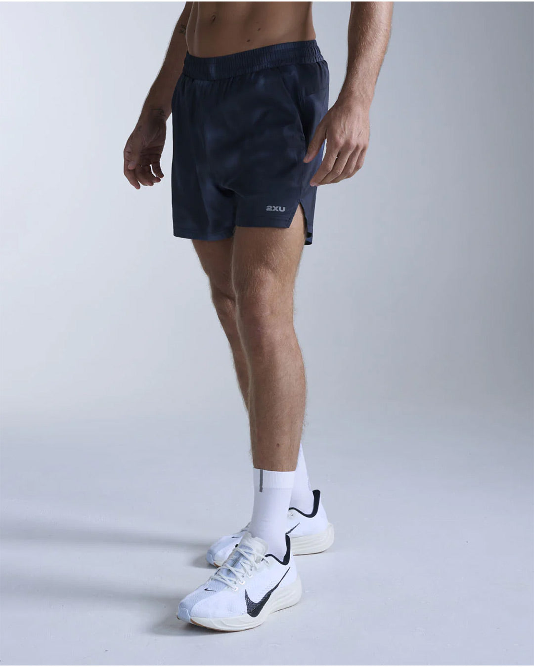 2XU Men's Aero 5inch Shorts - Midnight Marble/Silver Reflective