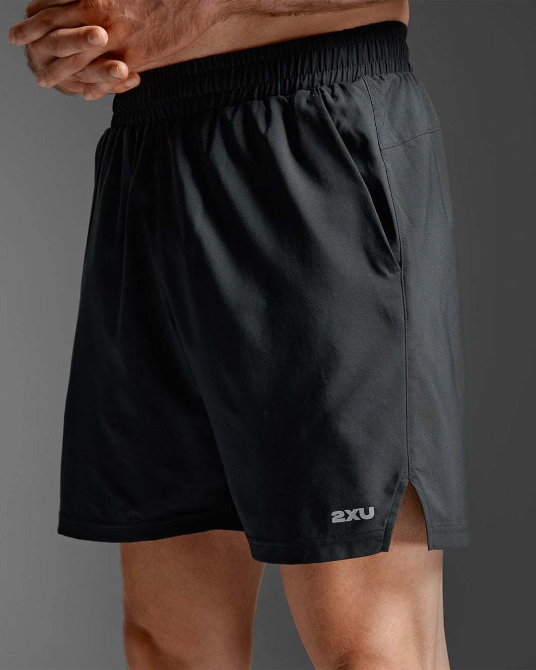 2XU Men's Aero 7 Inch Shorts - Black/Silver Reflective