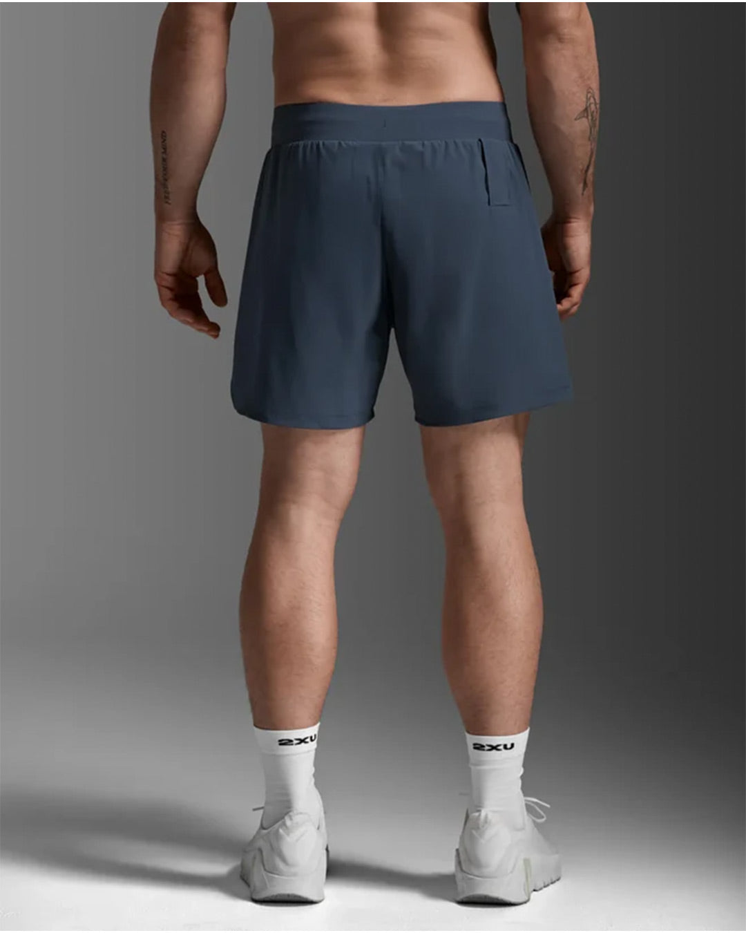 2XU Men's Motion 2in1 5inch Shorts - Indigo/White
