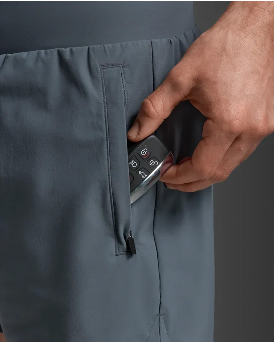 2XU Men's Motion 2in1 5inch Shorts - Turbulence/Black
