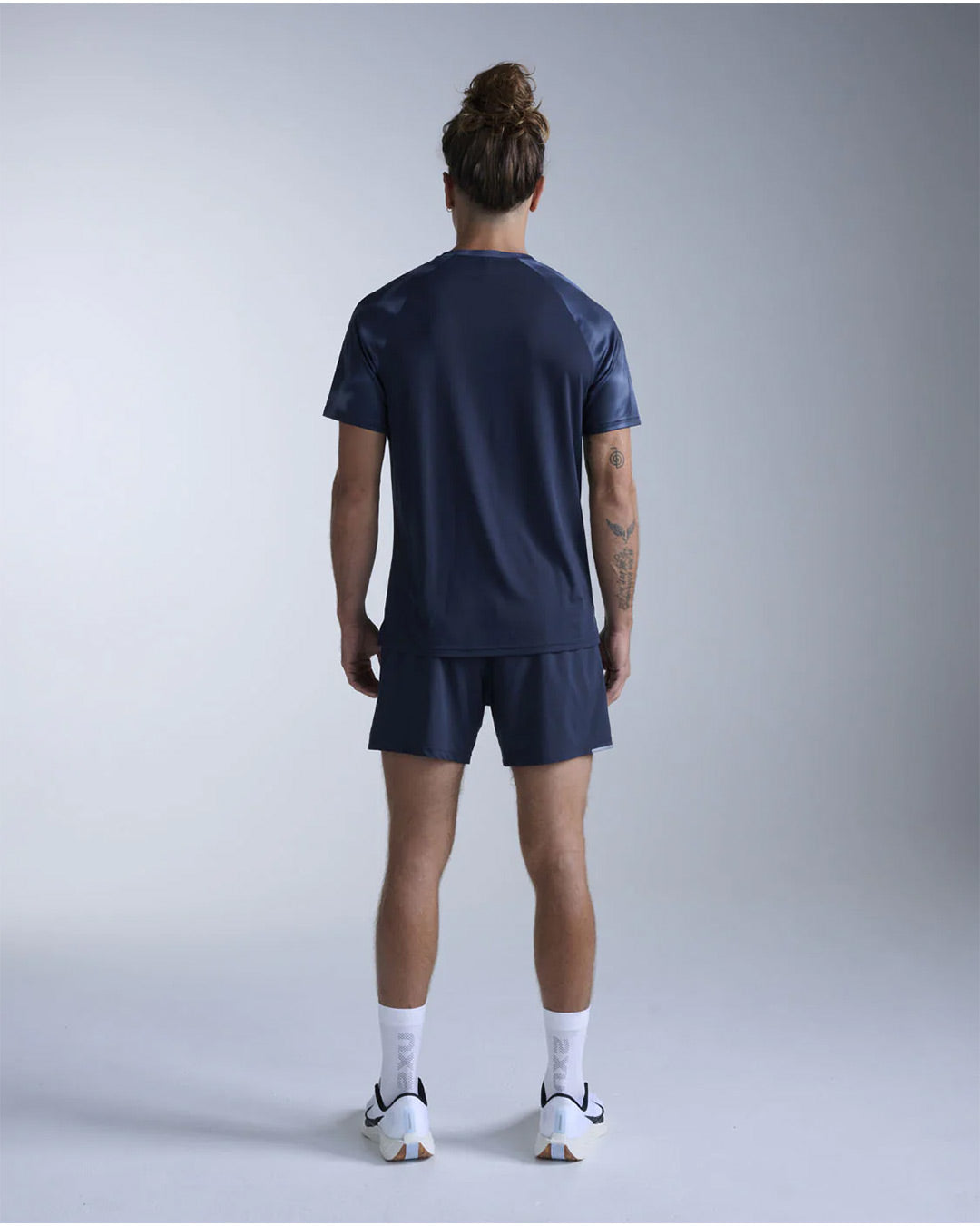 2XU Men's Aero Mesh Tee - Midnight Marble/Silver Reflective