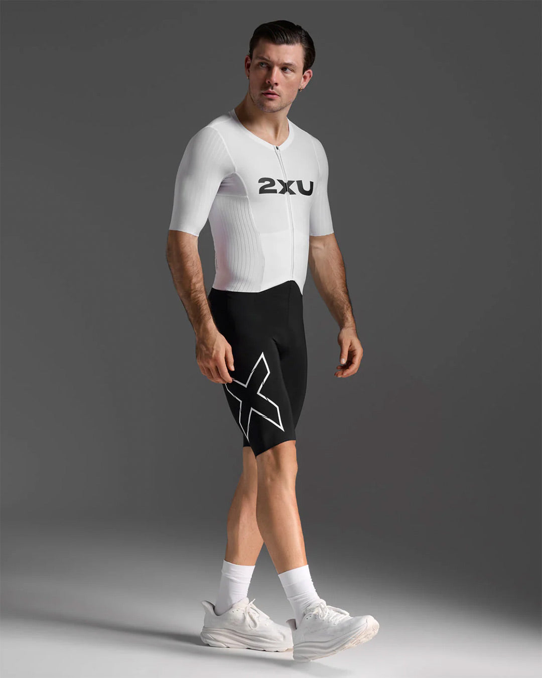 2XU Men's Light Speed React Sleeved Trisuit - Black/White