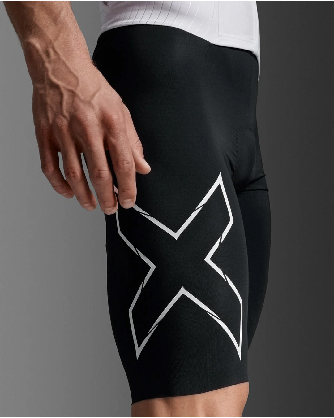 2XU Men's Light Speed React Trisuit - Black/White