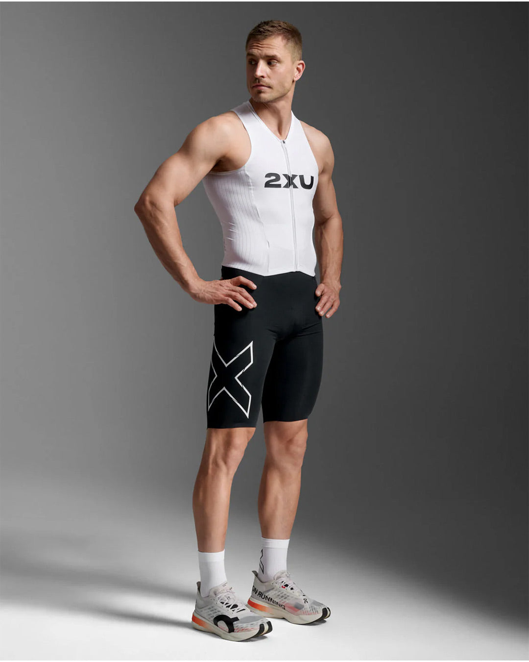 2XU Men's Light Speed React Trisuit - Black/White