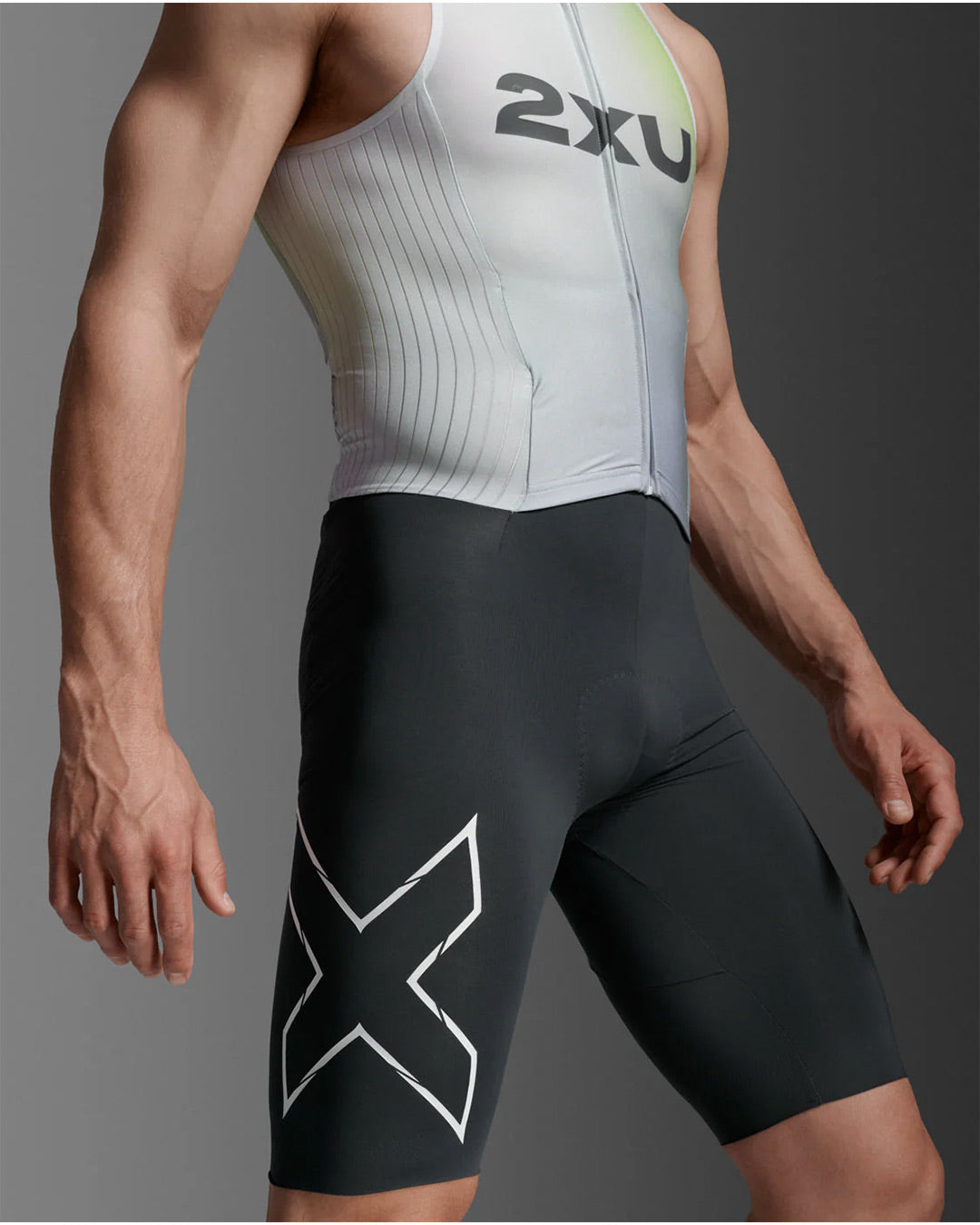 2XU Men's Light Speed React Trisuit - Cool Matcha/India Ink