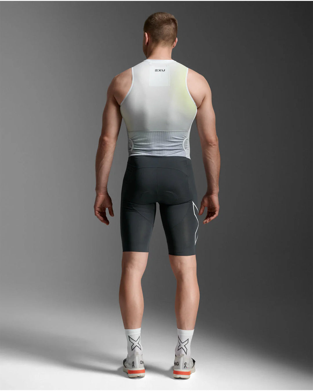 2XU Men's Light Speed React Trisuit - Cool Matcha/India Ink