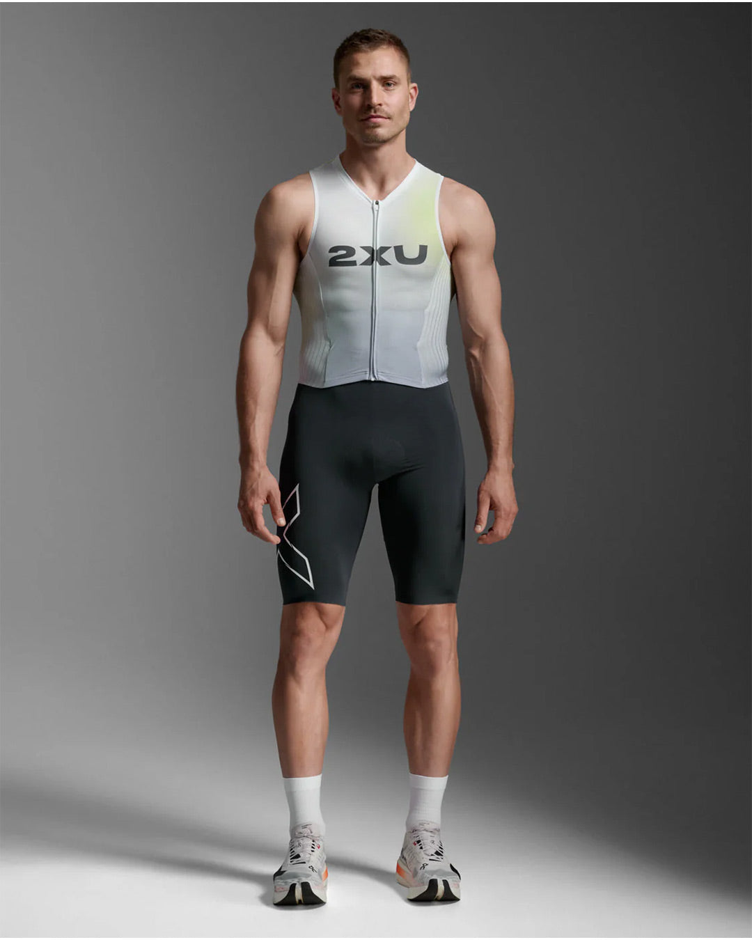 2XU Men's Light Speed React Trisuit - Cool Matcha/India Ink