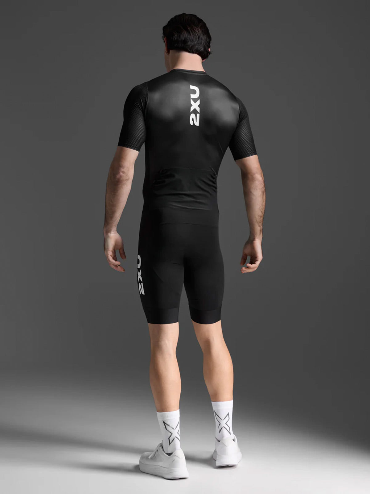 2XU Men's Aero Hex Sleeved Trisuit - Black/White – Key Power