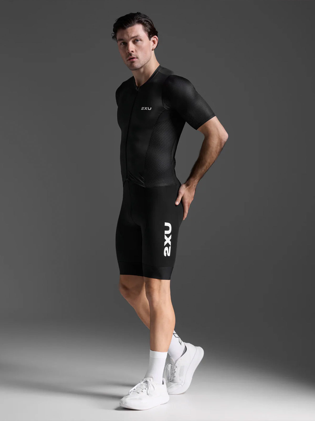 2XU Men's Aero Hex Sleeved Trisuit - Black/White – Key Power