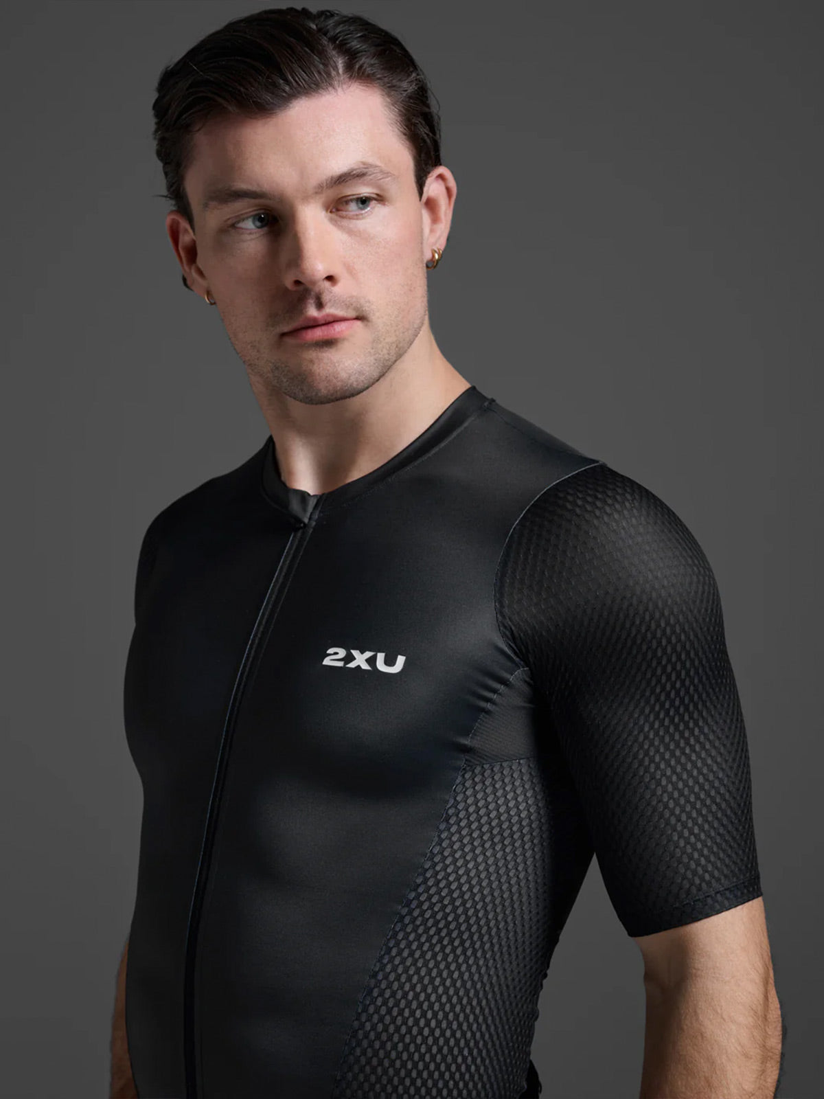 2XU Men's Aero Hex Tri Sleeved Top - Black/White – Key Power