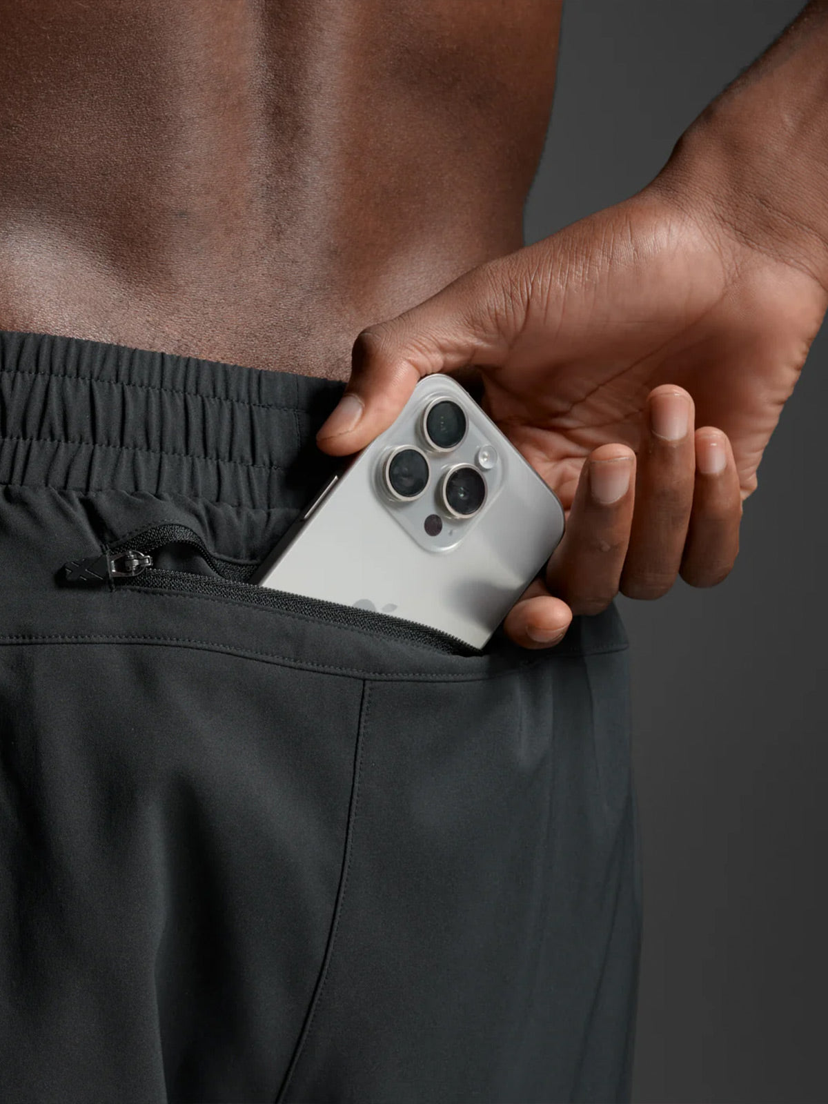 2XU Men's Aero Mesh 2-in-1 5 Inch Short - Black/Silver Reflective