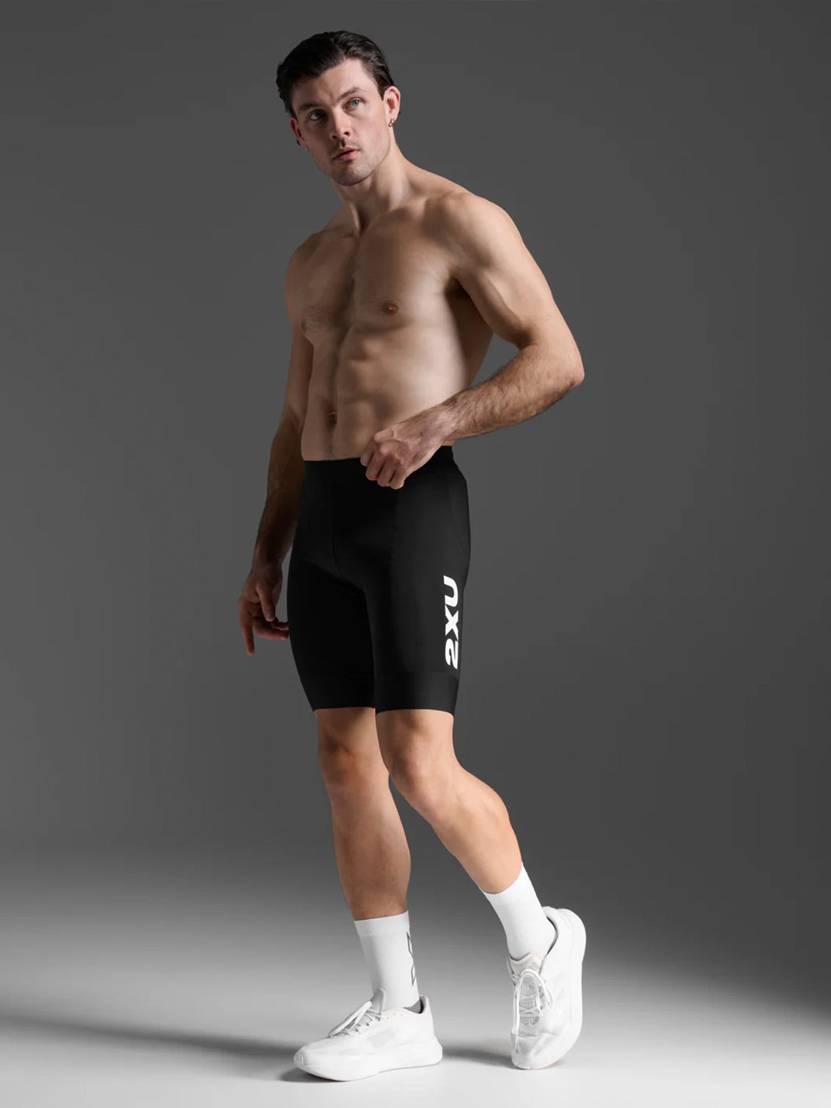 2XU Men's Aero Tri 9inch Shorts - Black/White – Key Power Sports