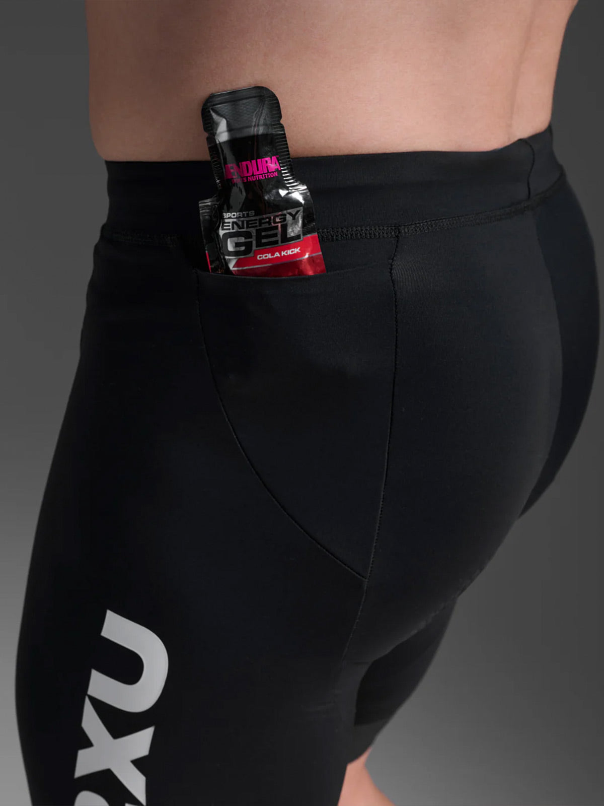 2XU Men's Aero Tri 9inch Shorts - Black/White