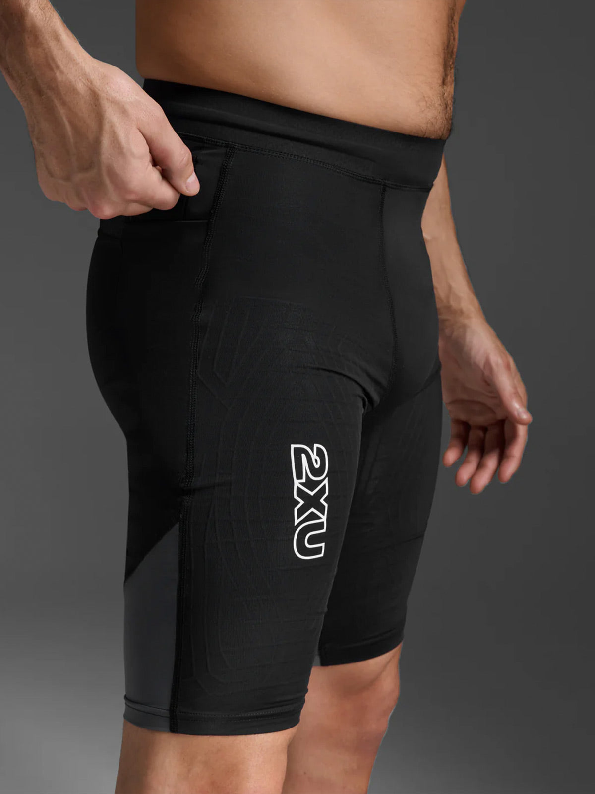 2XU Light Speed React コンプレッションショーツS ブラック 2XU Men's Light Speed React Comp Shorts - Black/White Reflective