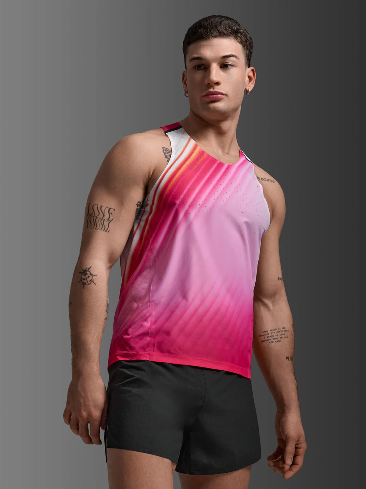 2XU Men's Light Speed React Singlet - Fuchsia Grad/Black Reflective