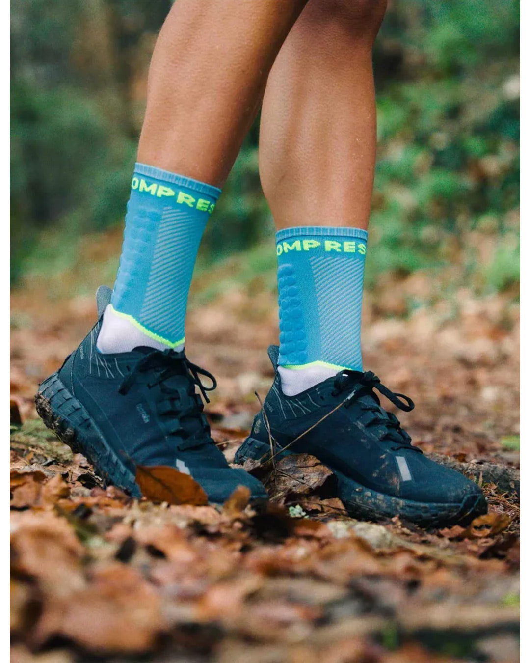 Compressport Unisex's Ultra Trail Socks v2.0 - Norse Blue/Neon Green