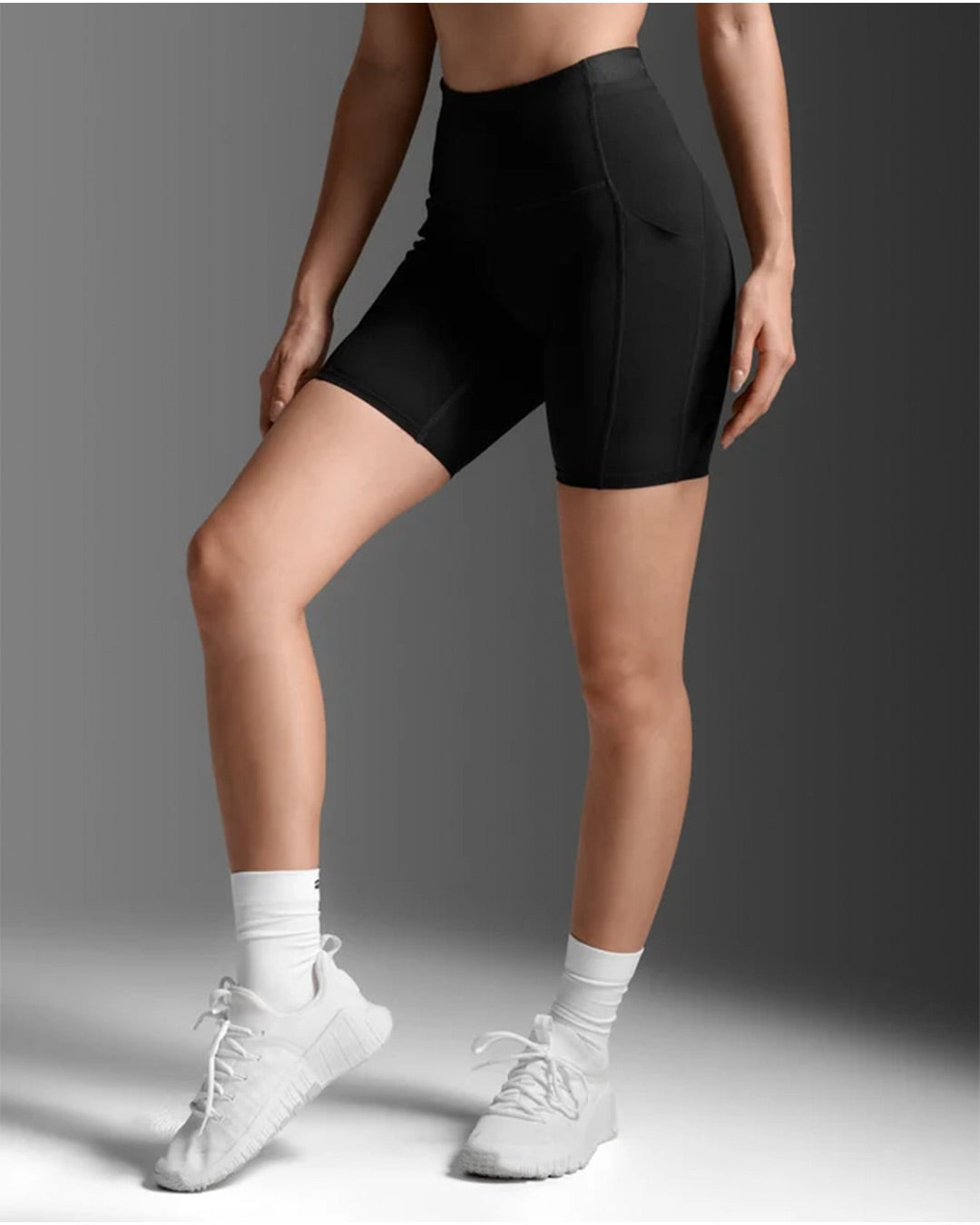 2XU Women's Form Stash Hi-Rise Bike Shorts - Black/Black1