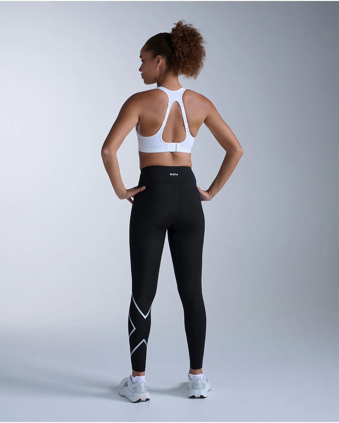 2XU Women's Core Hi-Rise Compression Tights - Black/Silver