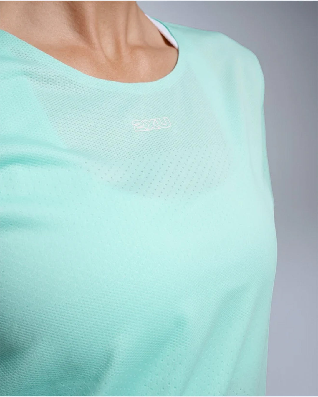 2XU Women's Light Speed Tech Tee - Lagoon/Lagoon Reflective