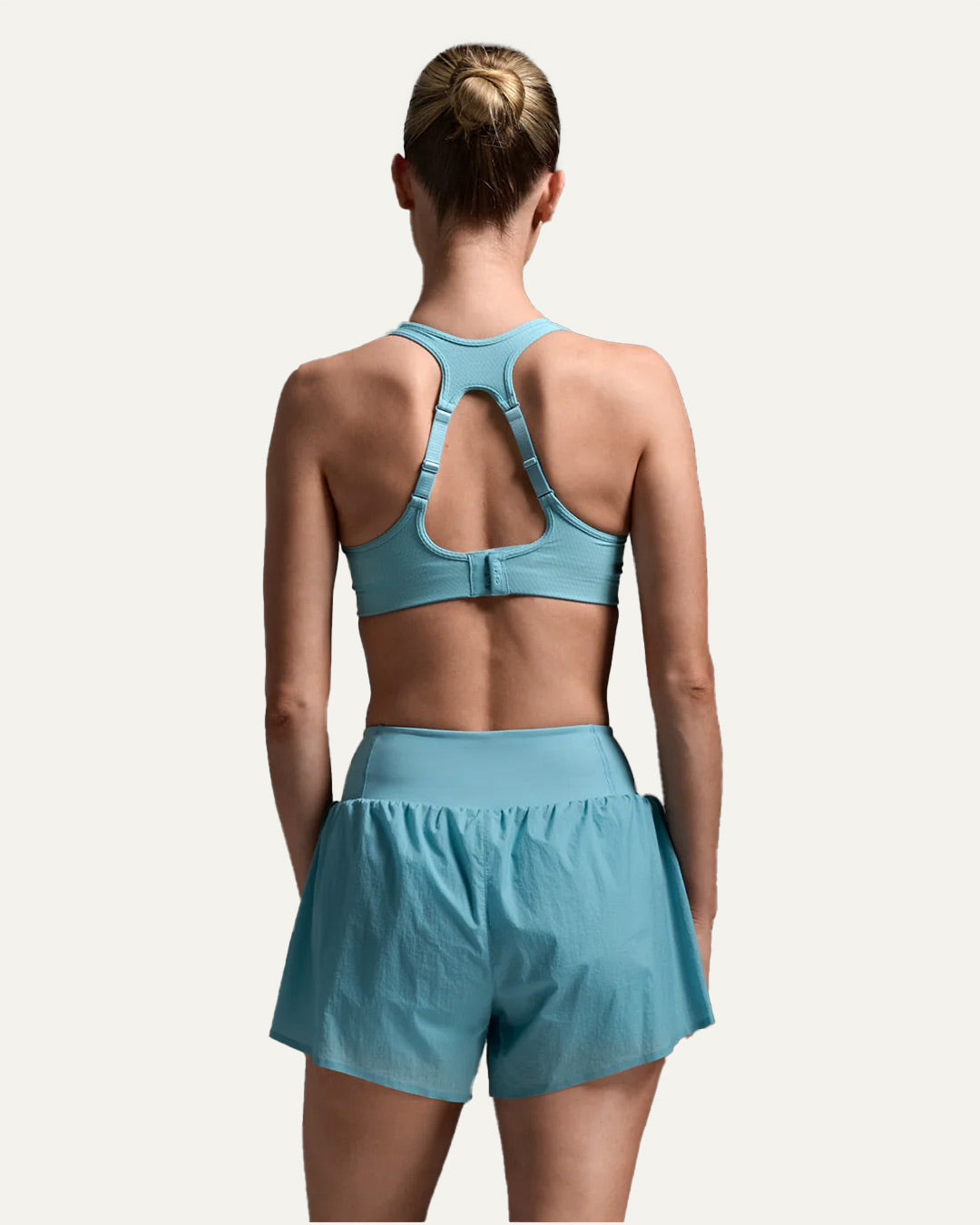 2XU Women's Aero Mesh Medium Impact Bra - Retro Blue/Retro Blue Reflect