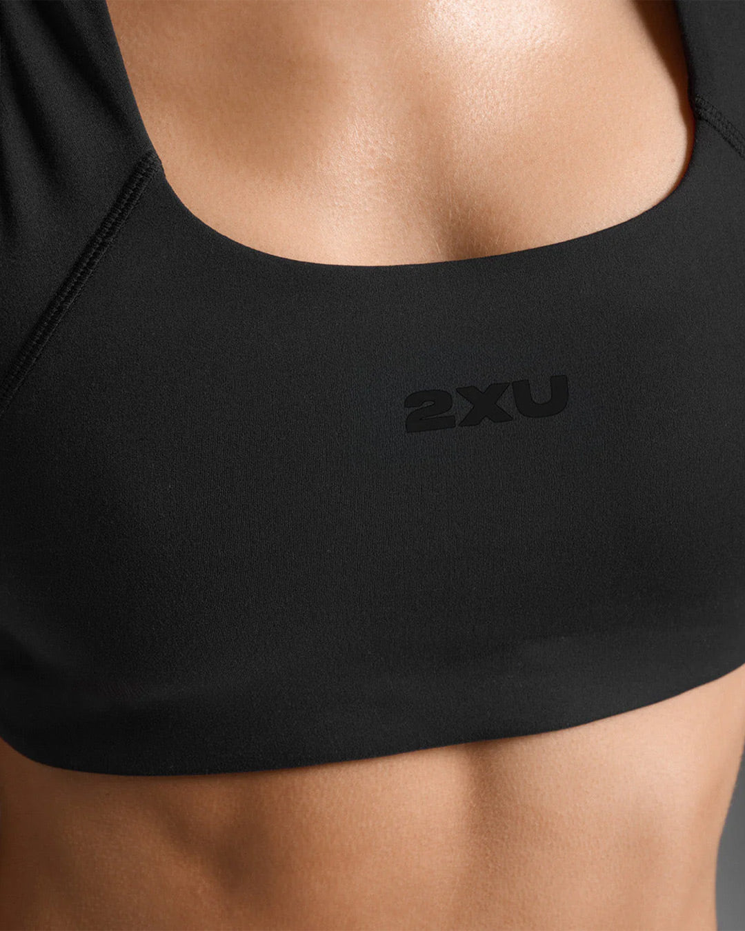 2XU Women's Form Racerback Medium Impact Bra - Black/Black