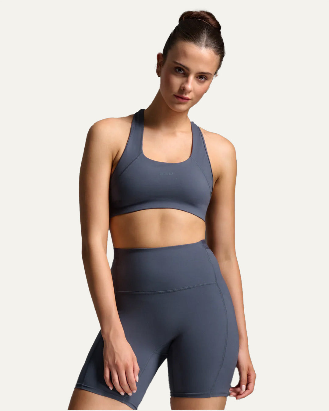 2XU Women's Form Racerback Medium Impact Bra - India Ink/India Ink