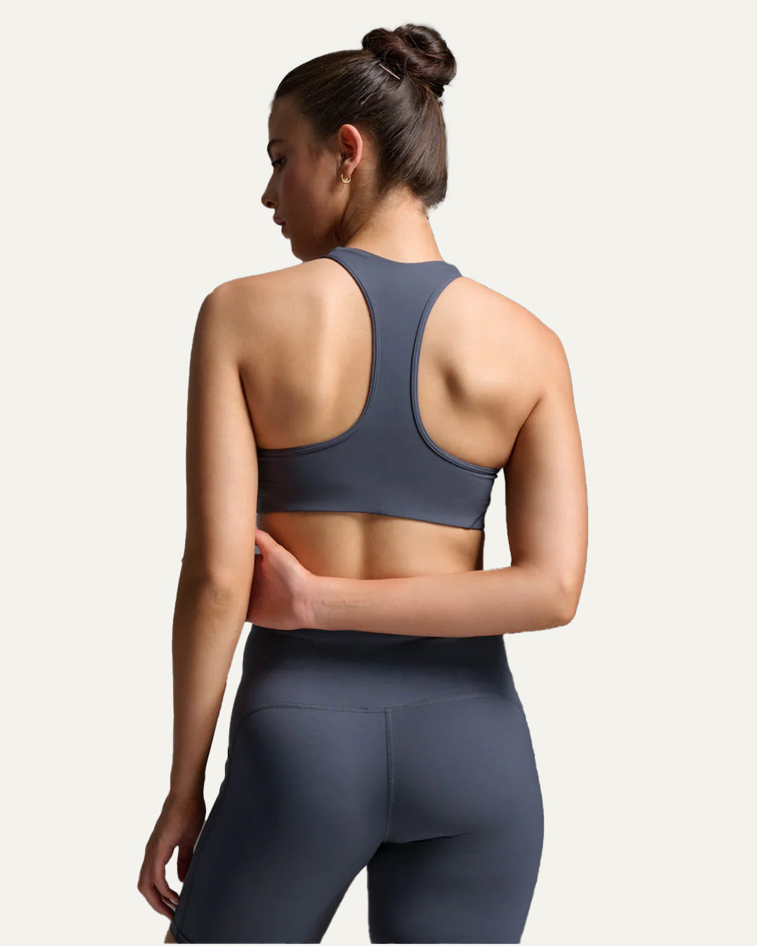 2XU Women's Form Racerback Medium Impact Bra - India Ink/India Ink