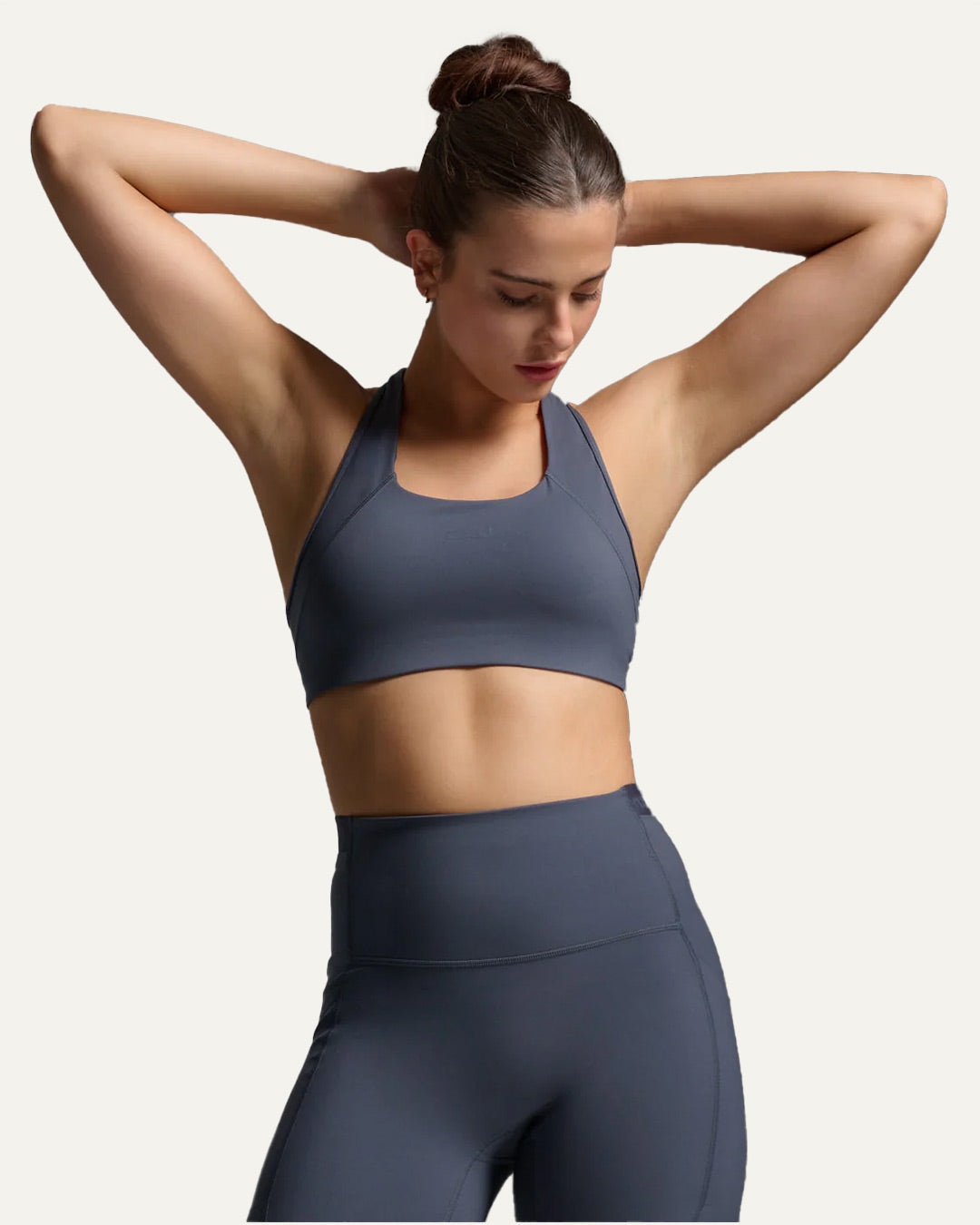 2XU Women's Form Racerback Medium Impact Bra - India Ink/India Ink