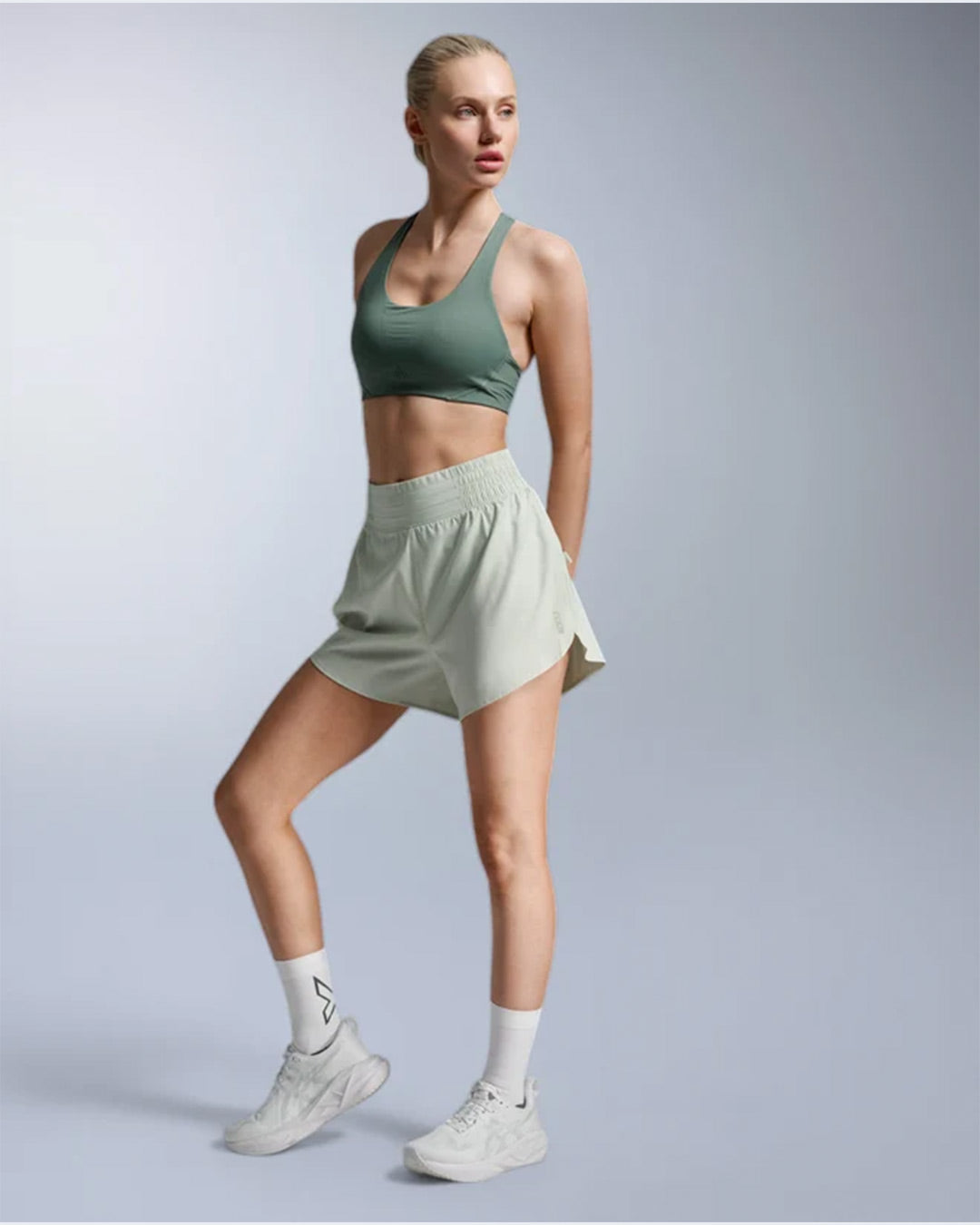 2XU Women's Aero Hi-Rise 4inch Shorts - Seafoam/Seafoam Reflective